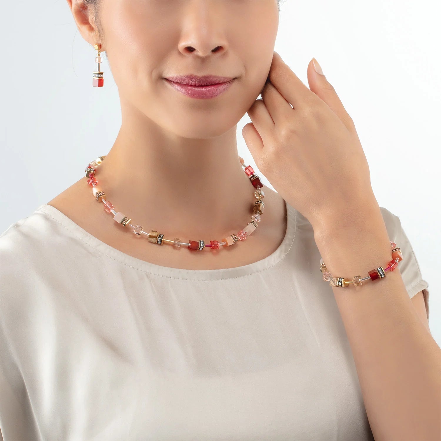 Coeur De Lion | GeoCUBE Necklace in Red & Beige