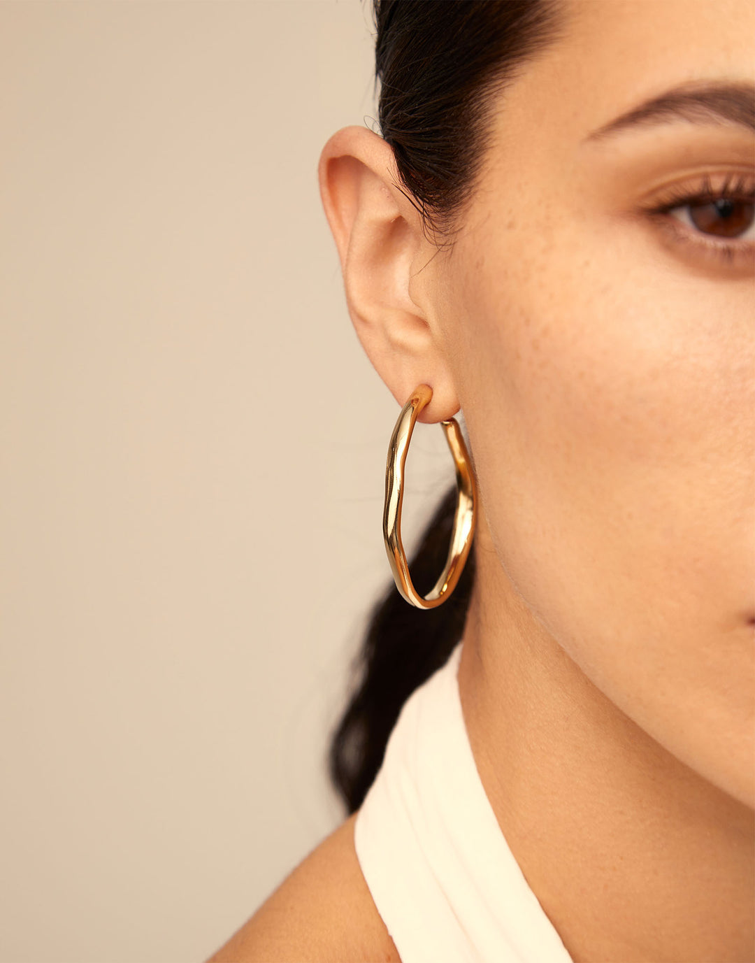 UNO de 50 |  Ohmmmm. Gold Plated Earrings