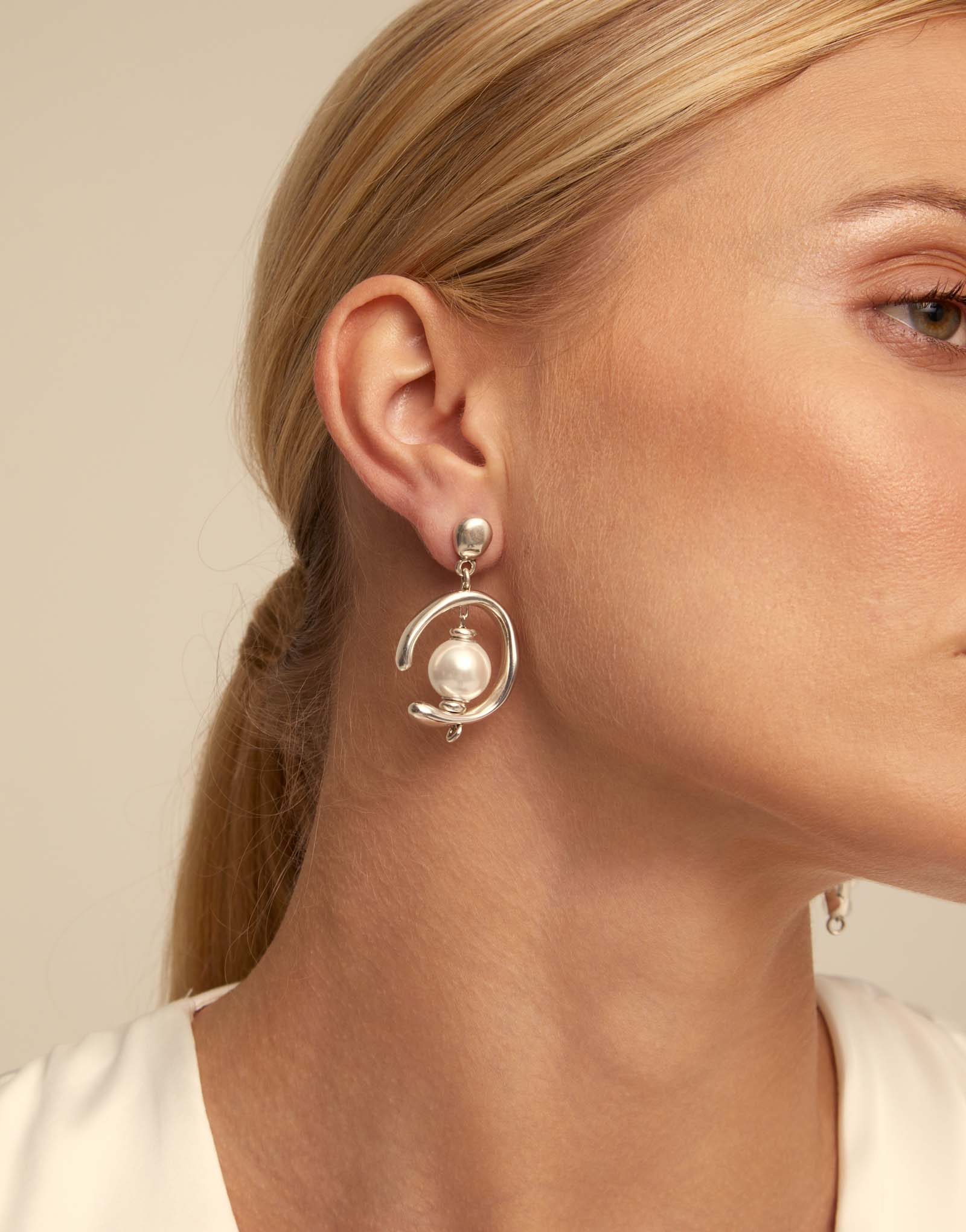 UNO de 50 |  Inorbit Earrings