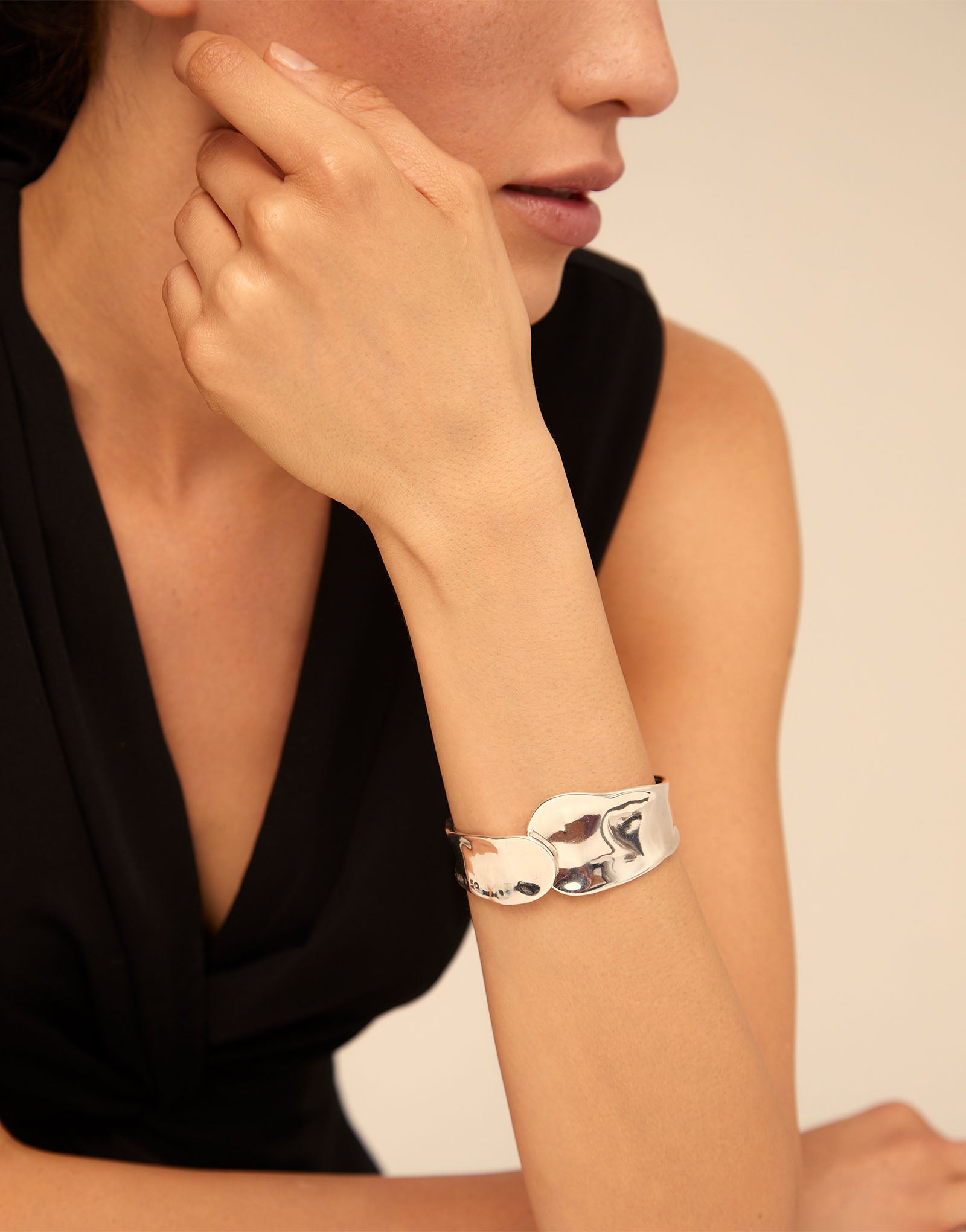 UNO de 50 |  Waves Bracelet