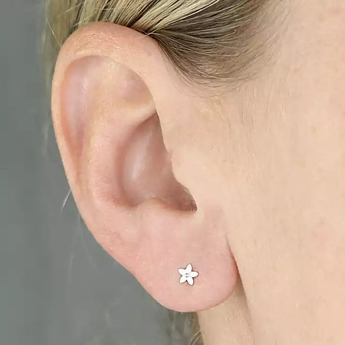 Penmans | White Enamel Flower Silver Earrings